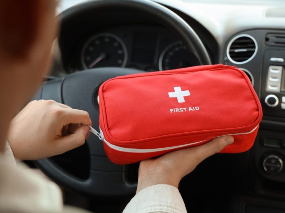 Τι πρέπει να περιέχει το φαρμακείο του αυτοκινήτου μας από τις 18 Ιουνίου