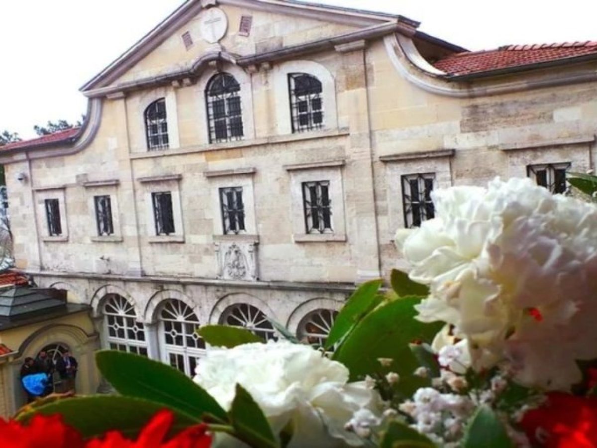 Τη στήριξη Πατριαρχείων και κληρικών της Ομογένειας με νομοσχέδιο εντός του μήνα, ανακοίνωσε η Σοφία Ζαχαράκη