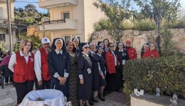 timisan-ti-mnimi-tis-ethelontrias