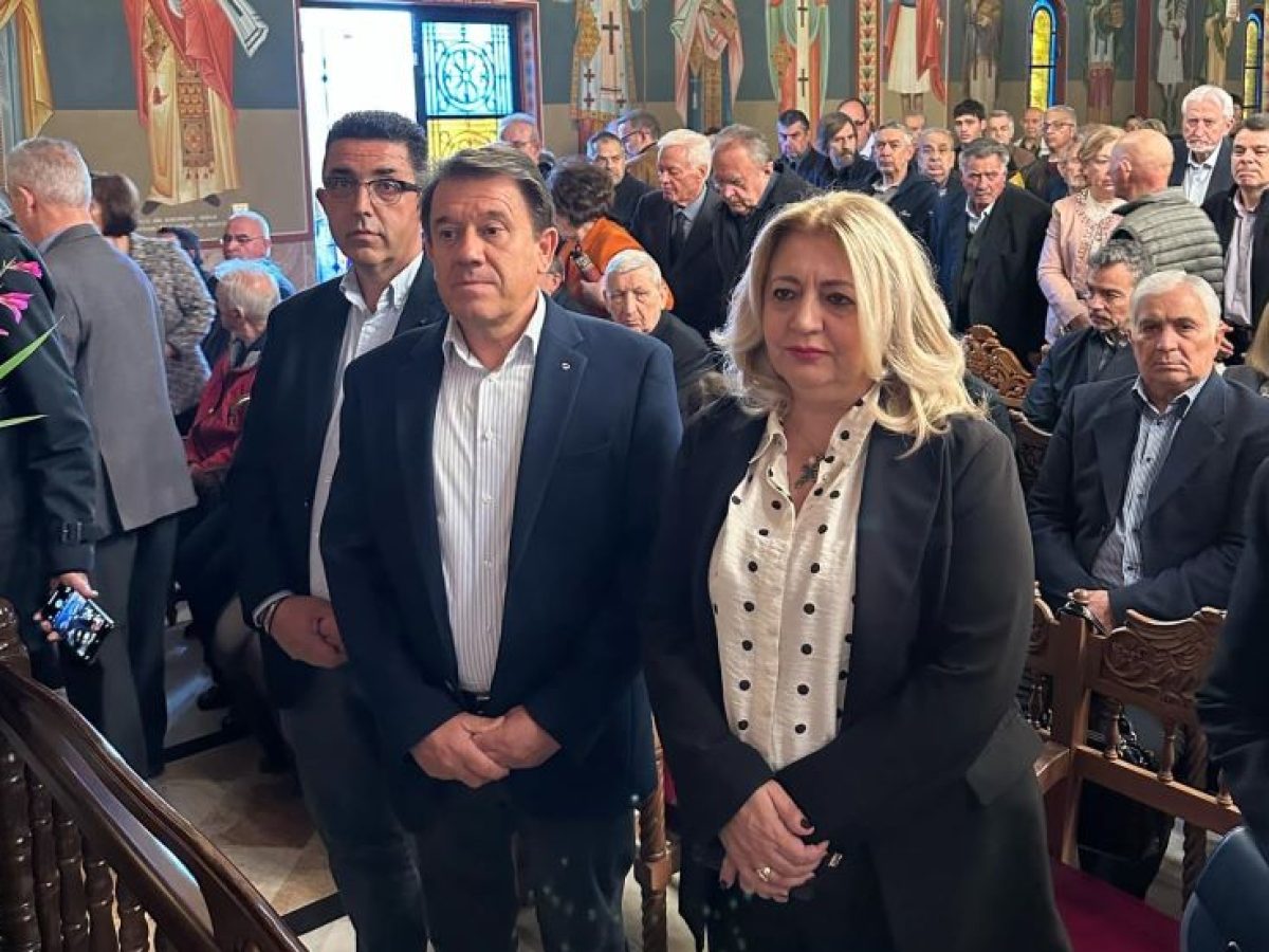 Την προστάτιδα τους Ζωοδόχο Πηγή γιόρτασαν σήμερα οι υδραυλικοί των Τρικάλων