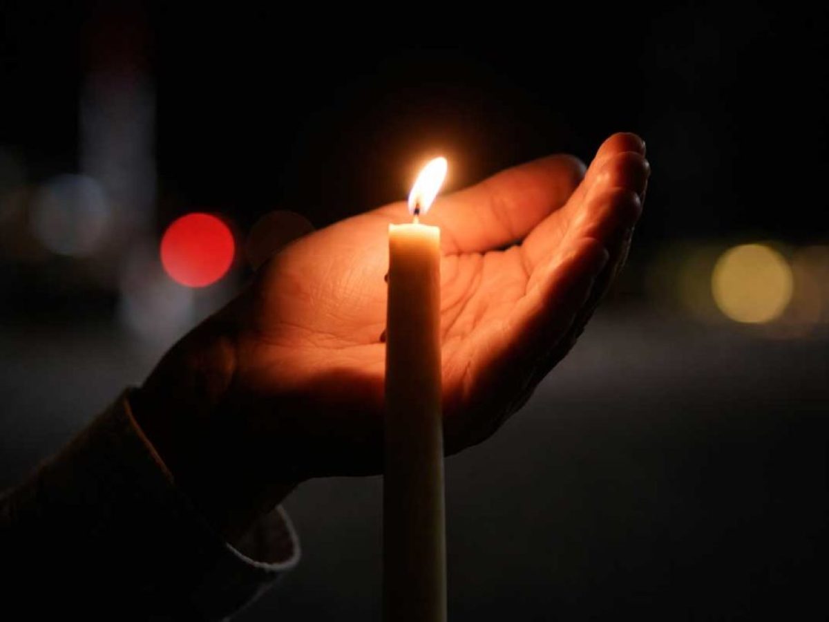 Το Φως της Ανάστασης στις γειτονιές των Τρικάλων