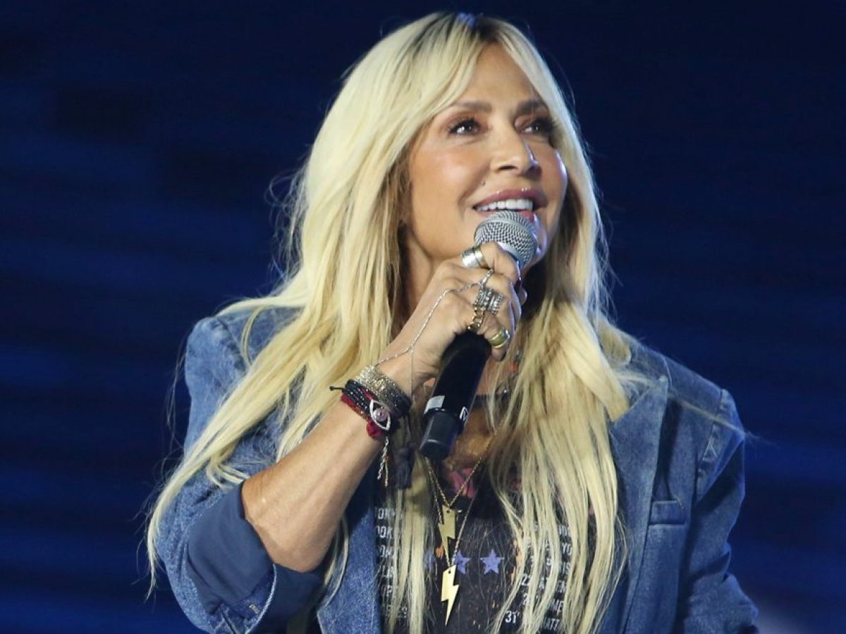 Το μήνυμα του ιδιοκτήτη του Hotel Ερμού για την Άννα Βίσση: Οι δρόμοι μας χωρίζουν επαγγελματικά, αλλά η φιλία μας παραμένει