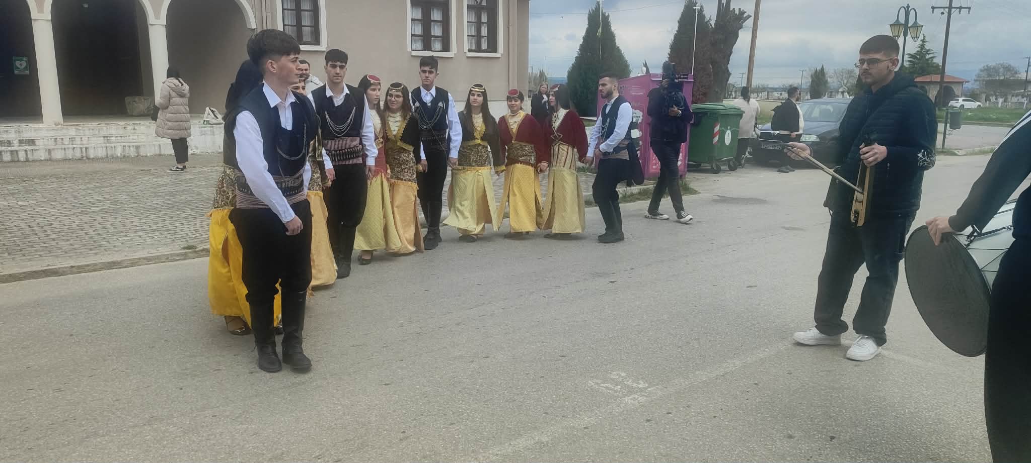 to-pontiako-ethimo-kotsagkel-zontanevi