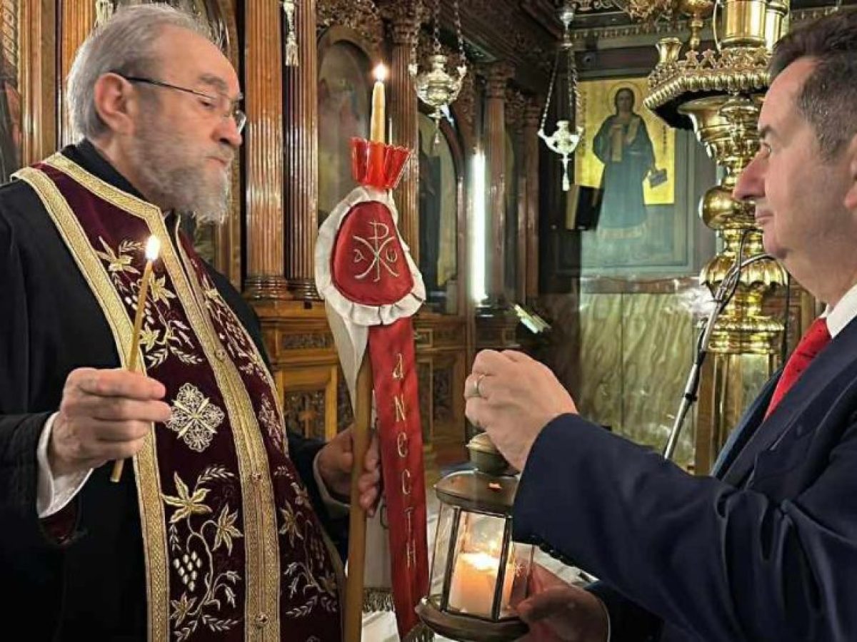 Το Άγιο Φως στο Άργος – Η υποδοχή στον Άγιο Πέτρο (βίντεο)