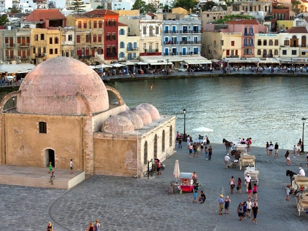 Τουρισμός: Με οδηγό το Πάσχα «ανοίγει» η σεζόν – Θετικά μηνύματα από Κρήτη, Ρόδο και Σαντορίνη