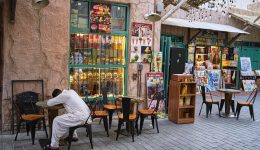 touristiki-katarrefsi-pos-o-polemos-1