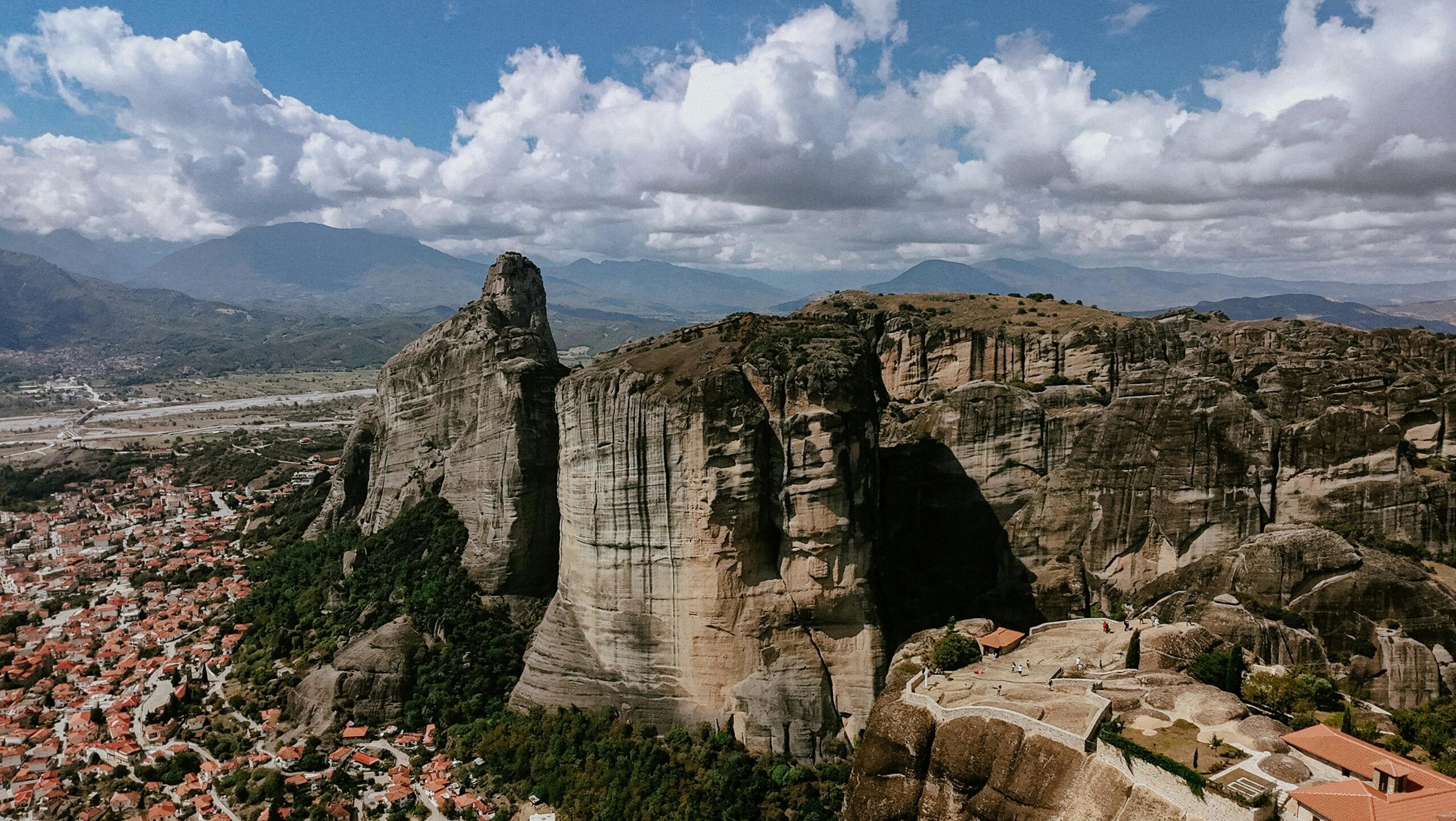 tragodia-sta-meteora-nekri-gineka-1