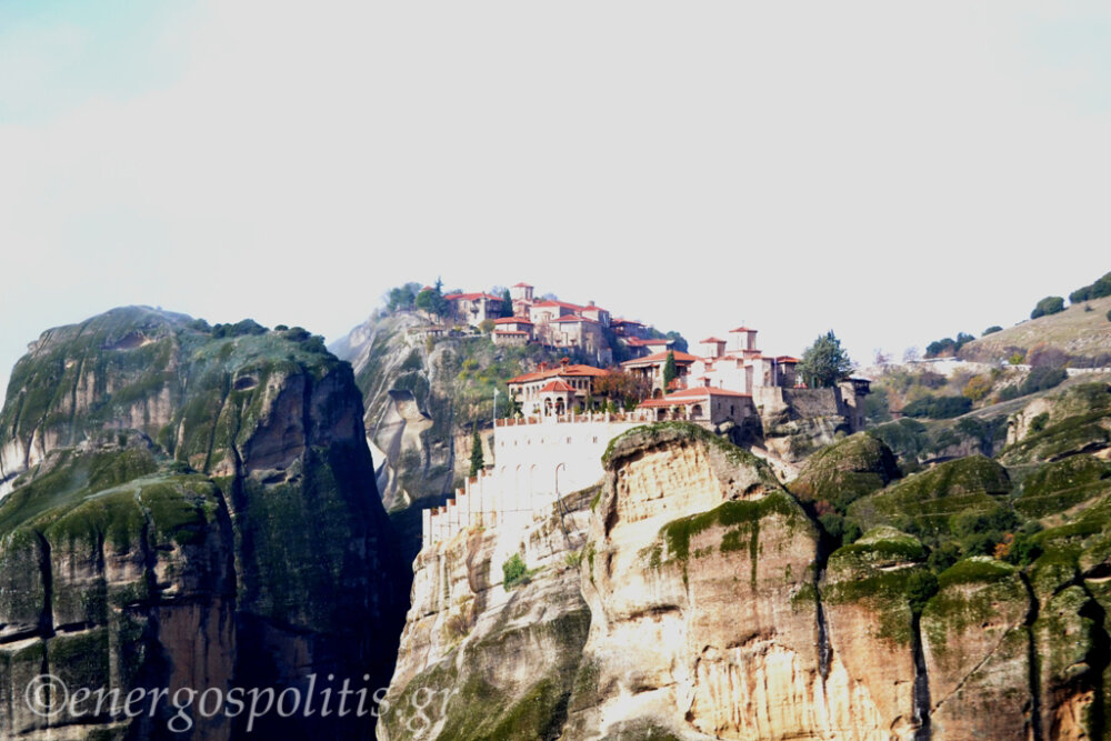tragodia-sta-meteora-nekri-gineka