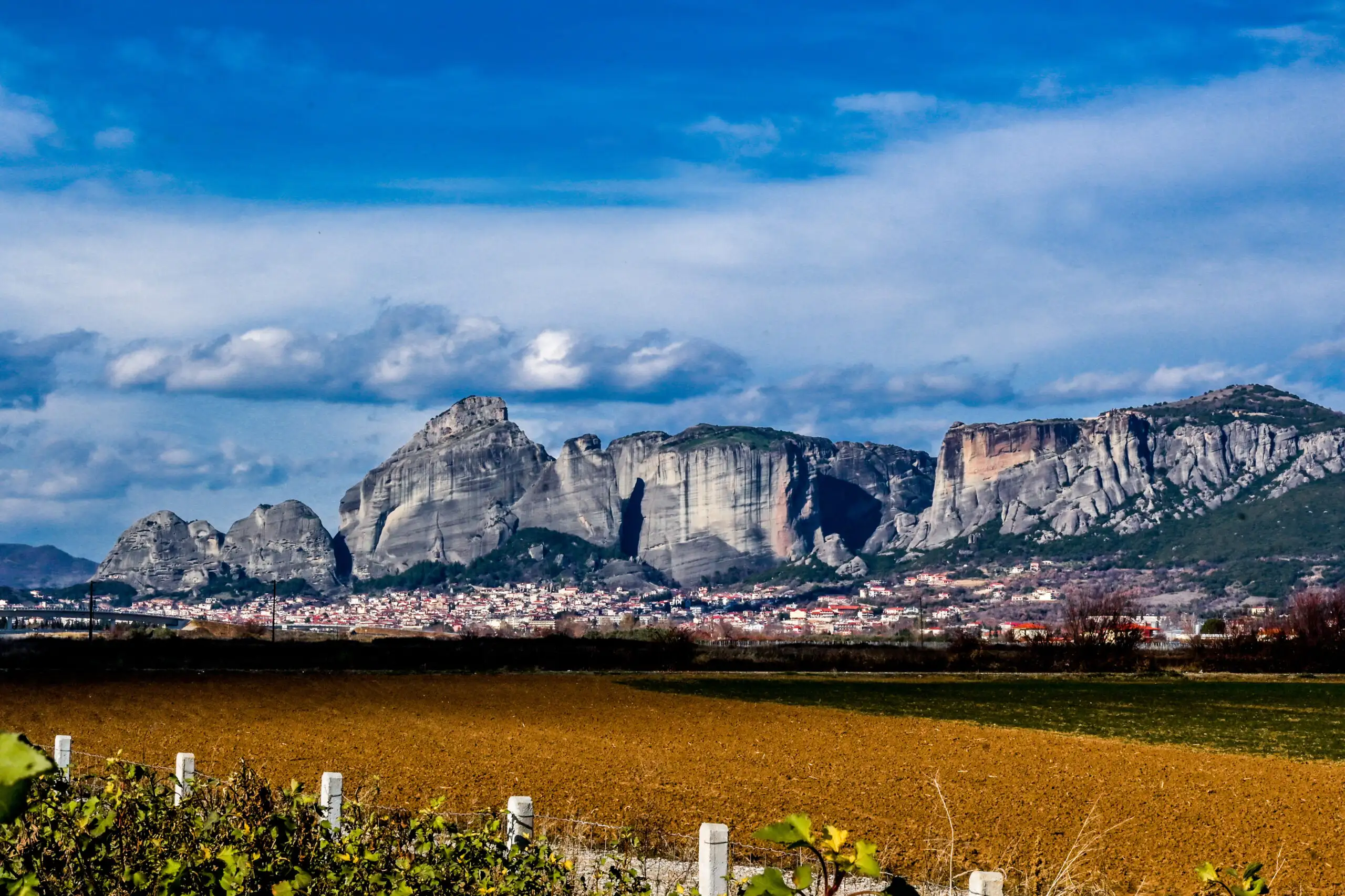 tragodia-sta-meteora-nekri-gineka