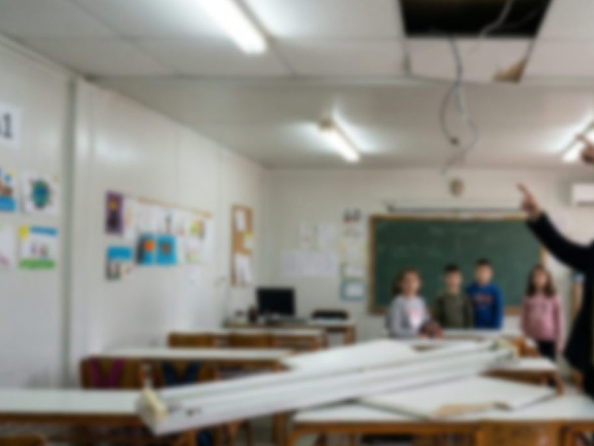 Τραυματισμός μαθήτριας στη Νέα Αρτάκη από πτώση φωτιστικού σε κοντέινερ