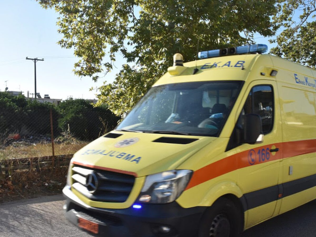 Τρεις τραυματίες μετά από σοβαρό τροχαίο πάνω από το χωριό Βουτά στην Εύβοια