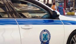 trocheo-me-parasirsi-pezis-sti