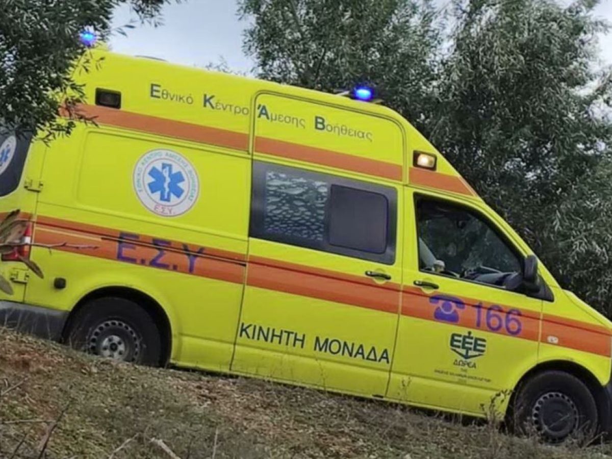 Τροχαίο στον Βαρνάβα: Ανατροπή οχήματος με έναν τραυματία