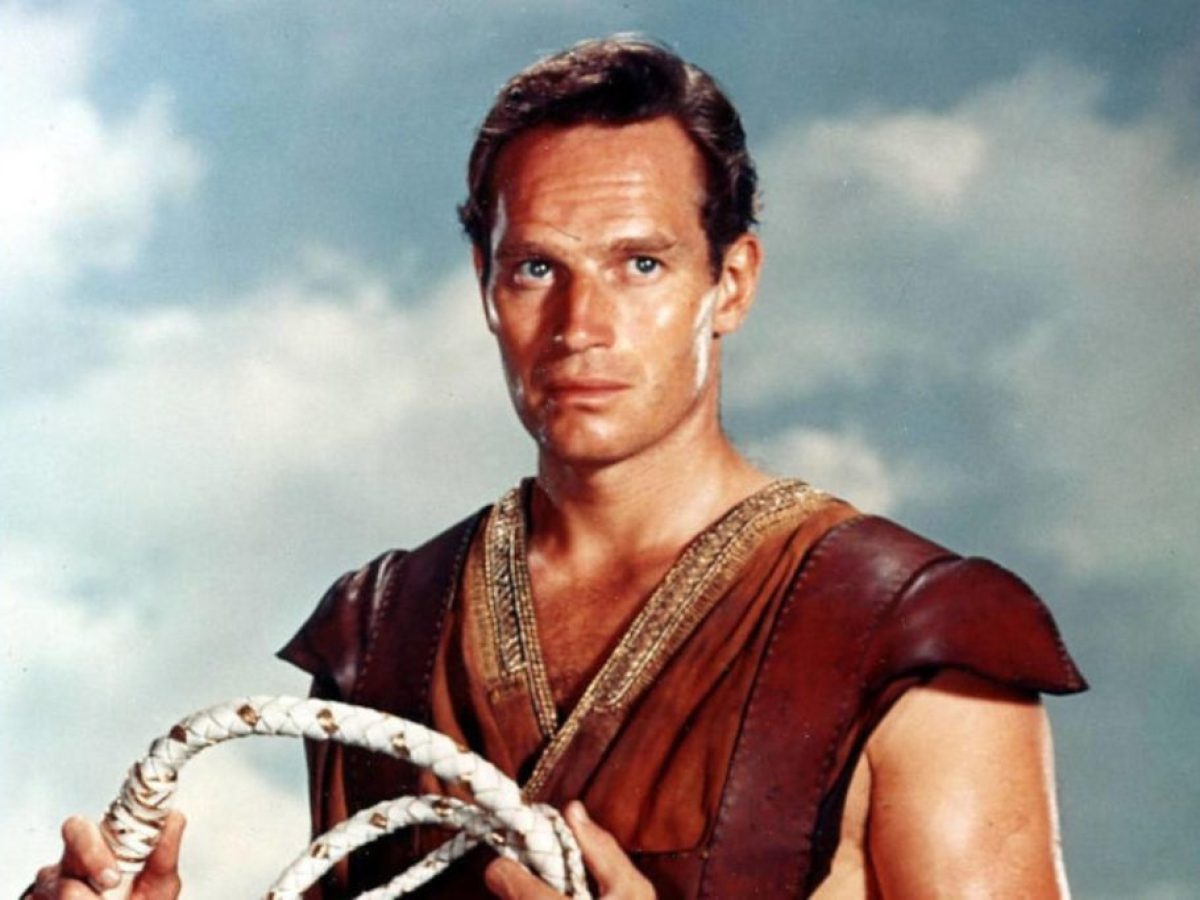 Τσάρλτον Ίστον