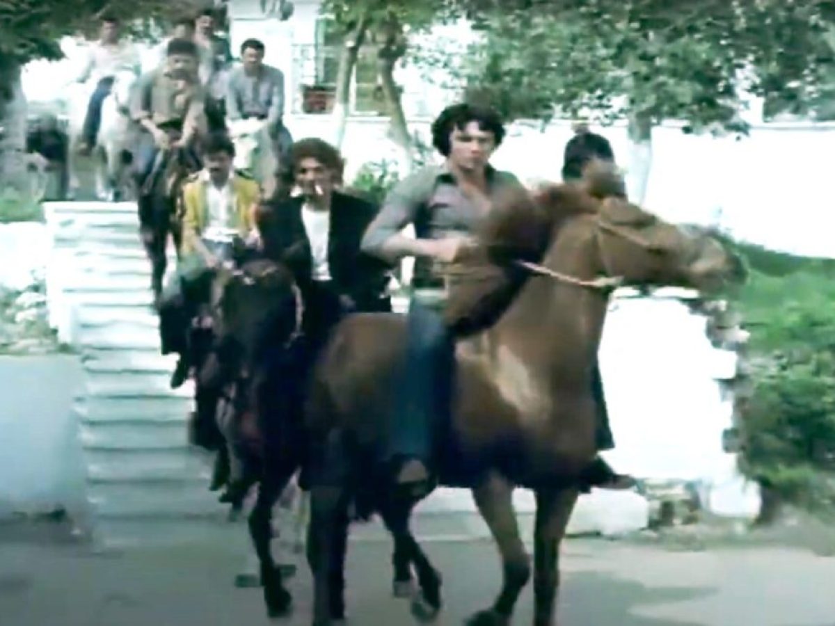 Βόνιτσα: Το έθιμο με τους καβαλάρηδες ανήμερα της γιορτής του Αγίου Γεωργίου