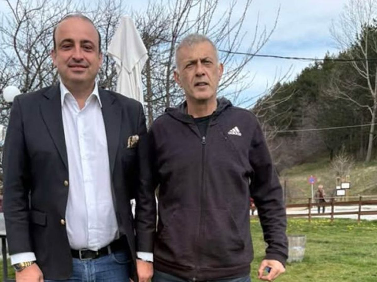 Ξεχωριστή επίσκεψη: ο δήμαρχος Πειραιά Γιάννης Μώραλης πέρασε το Πάσχα στο Νυμφαίο