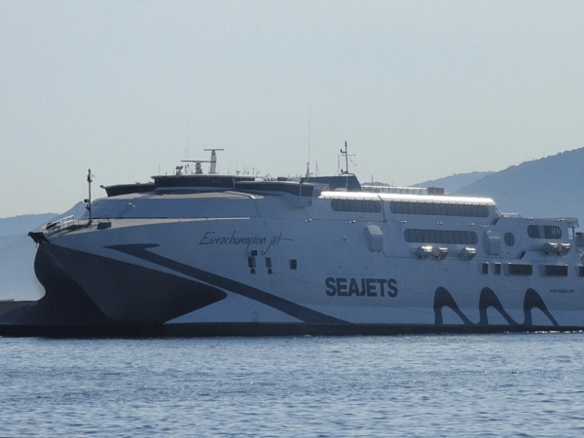 Ξεκίνησαν τα ταχύπλοα της SEAJETS, καθημερινή σύνδεση