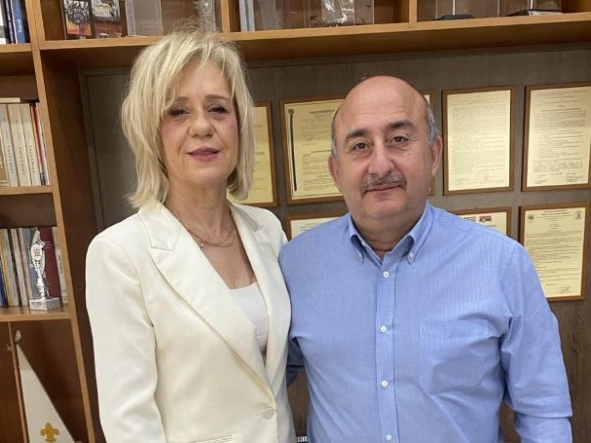 Ζωή Παπαναστασίου: Σακκάς και Παζαίτης της ευχήθηκαν για την γιορτή της