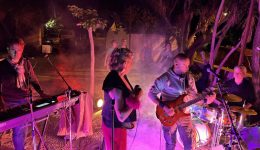 Άg.-nikolaos-manis-ElectroSocks-live-1