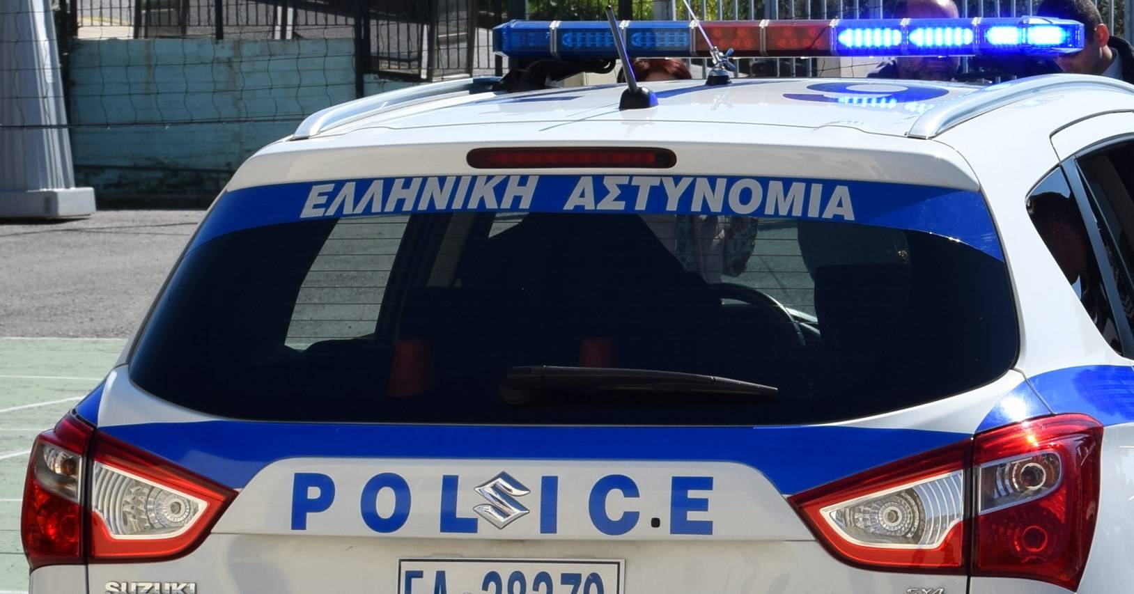 Άgnosti-diatirousan-glastres-me-chasis-2