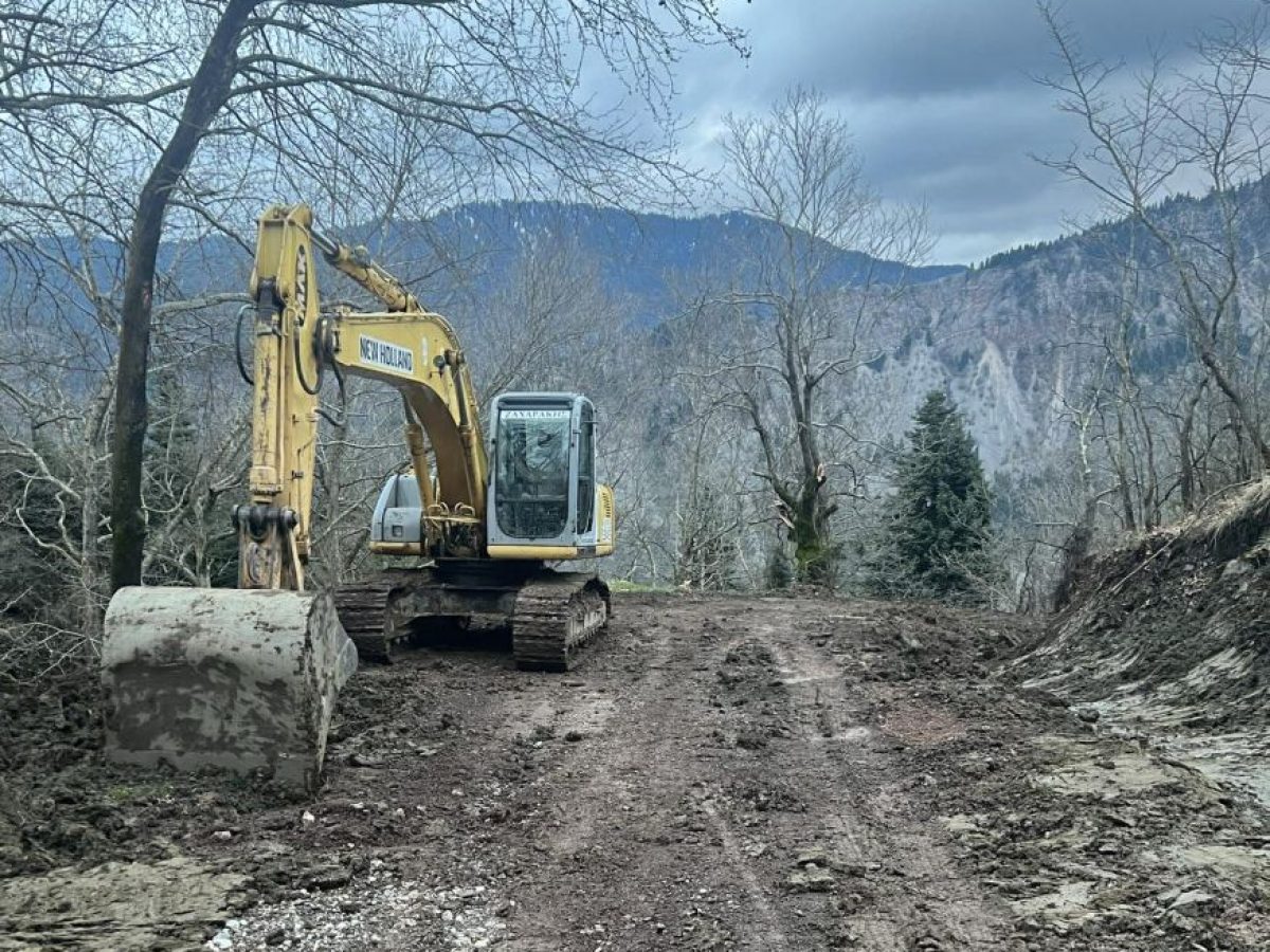 Άμεση παρέμβαση Αβραμόπουλου: Αποκαταστάθηκε ο δρόμος στο ΛΑΖΙΝΙ – Δεν άφησε τους κτηνοτρόφους της Χρυσομηλιάς αβοήθητους