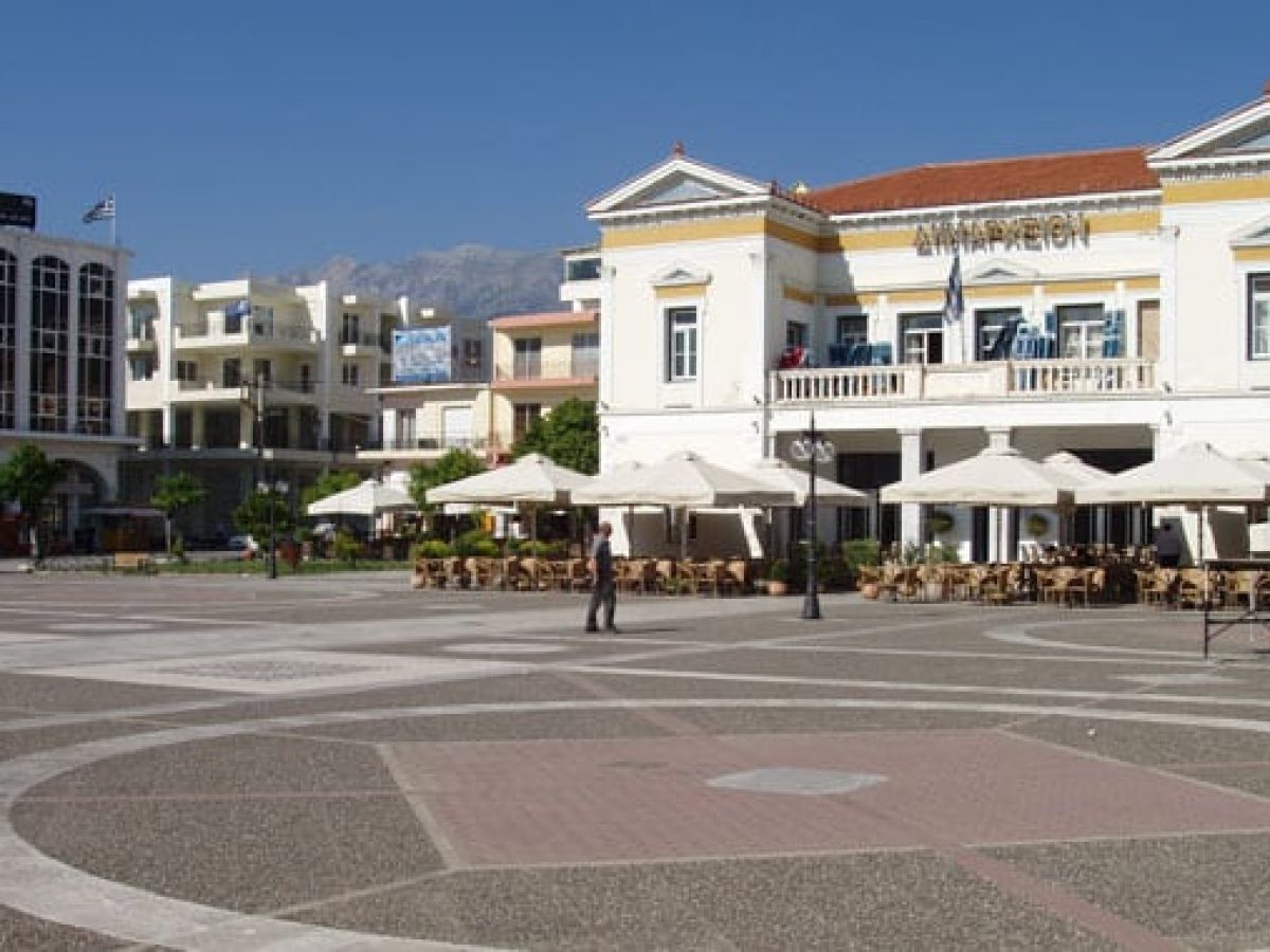 Άμεση τοποθέτηση της προτομής του Χρήστου Καρβούνη ζητά η Αντιπολίτευση στον Δήμο Σπάρτης