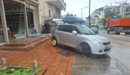 Αgrinio-aftokinito-boukare-se-fourno