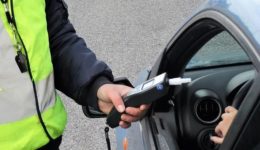 Αgrinio-trakare-ke-meta-to