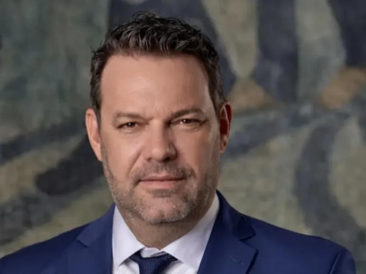 Αλέξανδρος Κολιάδης: Εύχομαι το Φως της Ανάστασης να φωτίζει κάθε στιγμή της ζωής μας