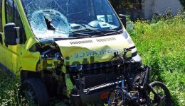 Αliveri-klemmeni-i-motosikleta-tou