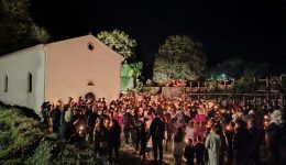 Αnastasi-stin-kokkini-ekklisia