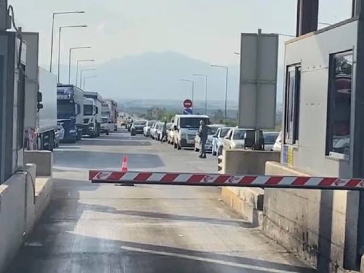 Αναβρασμός στα διόδια Μέστης: «Κόβουν» την ατελή διέλευση αν δεν οδηγεί ο ιδιοκτήτης