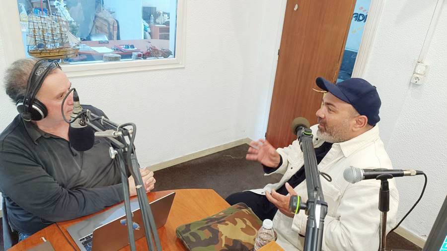 Αndreas-lagos-sto-Radio-Cafe