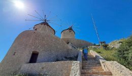 Αnemomili-chrisocherias-ena-emvlimatiko-ergo