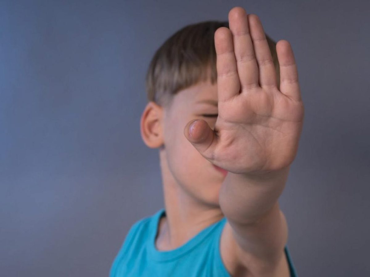 Ανήλικη βία στην Κρήτη: 13χρονοι «αρχηγοί» και σιωπηλά θύματα – Ο εφιάλτης πίσω από τις σχολικές αυλές