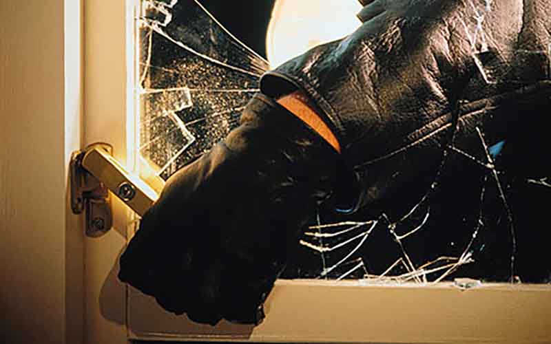 Αnilikos-chtipise-xana-sto-didimoticho