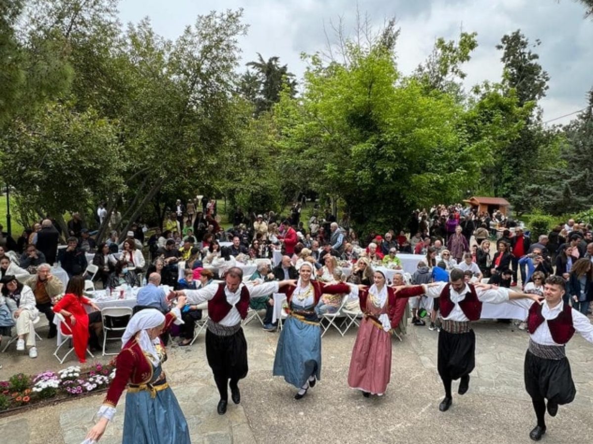 Ανοιξιάτικη γιορτή την Πρωτομαγιά στο Άλσος Ψυχικού