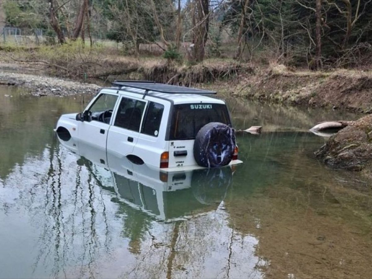 Απίστευτο: Όχημα βρέθηκε μέσα στη Λίμνη Πλαστήρα – Δείτε φωτογραφίες
