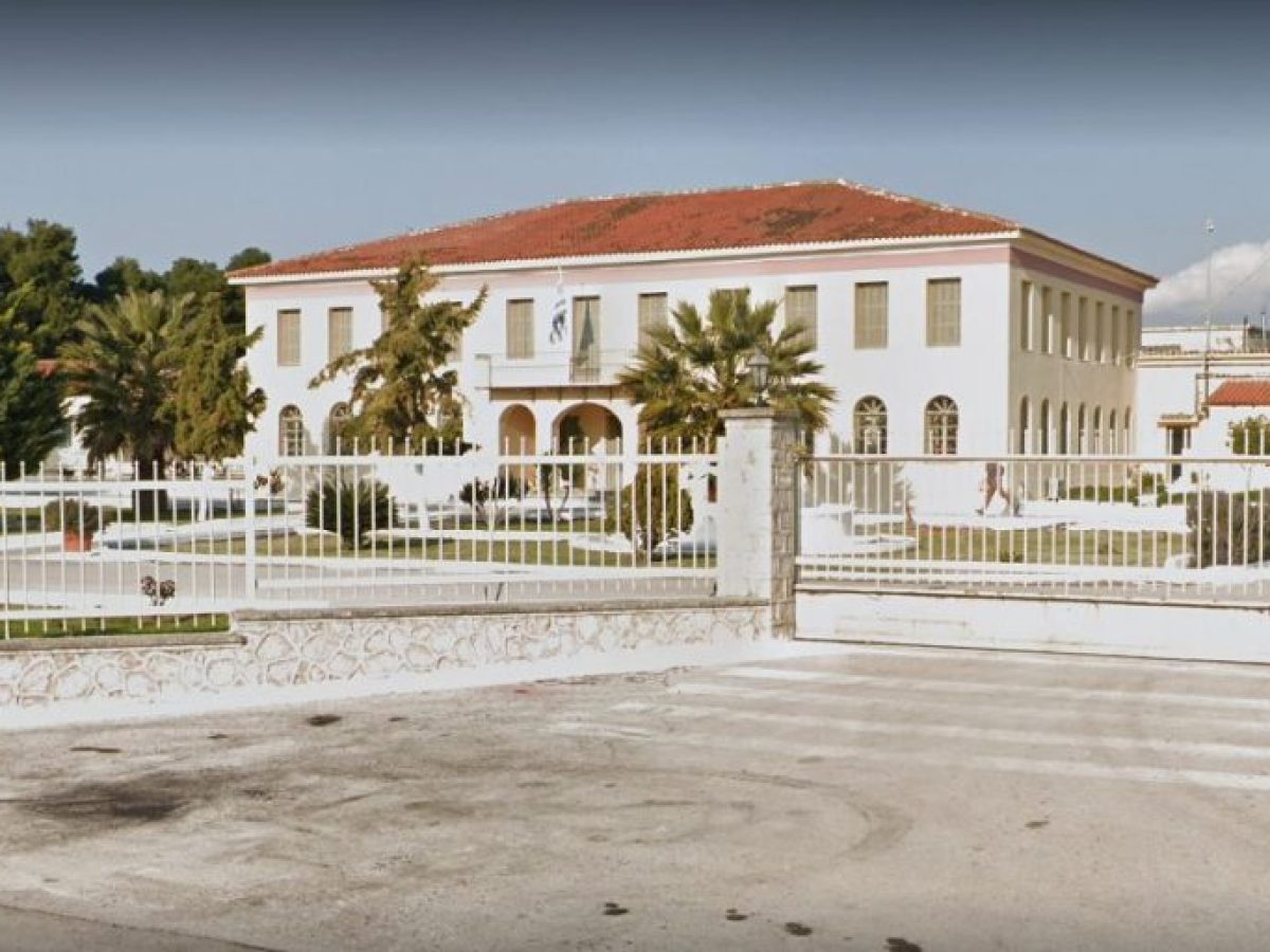 Από τα κάγκελα στη γνώση: Ανοίγουν σχολεία μέσα στις φυλακές Ναυπλίου και Τίρυνθας