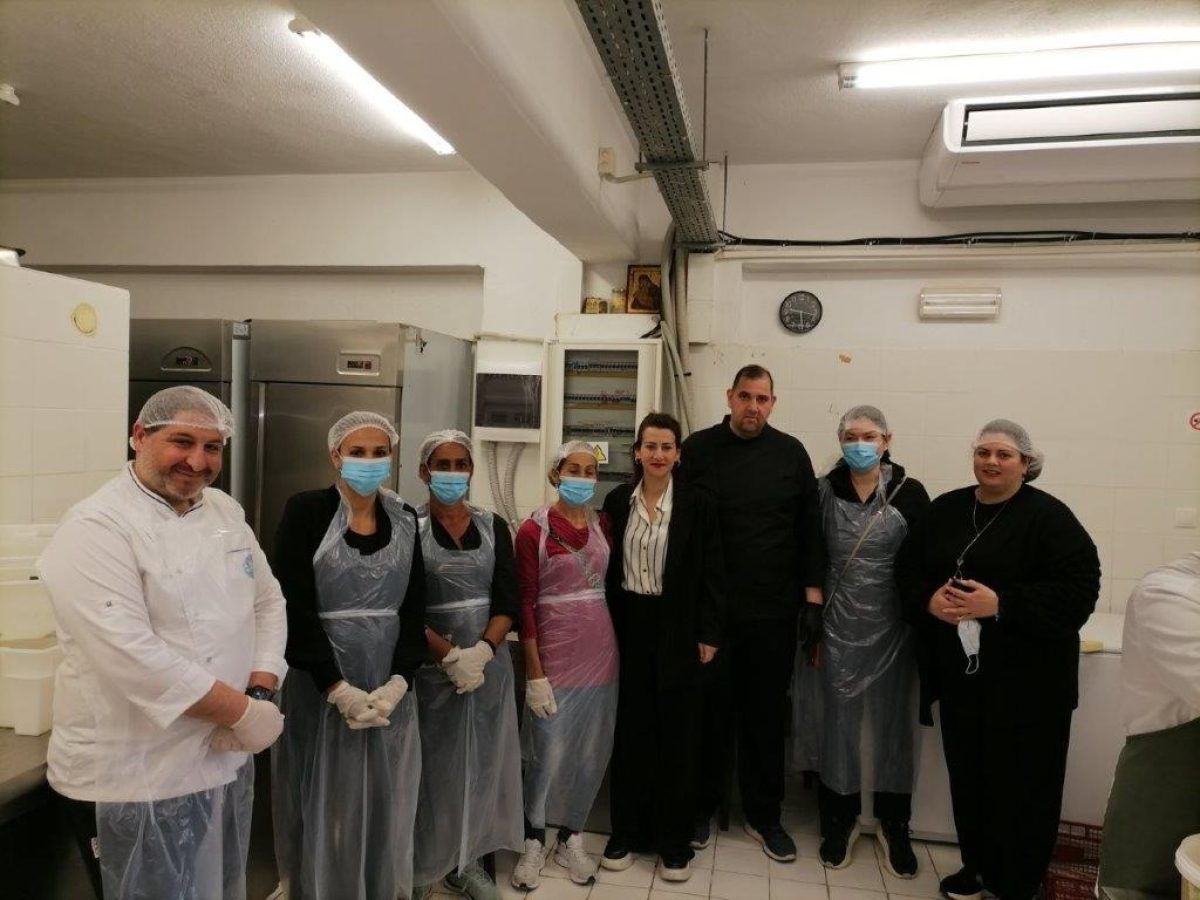 «Από την Κοινότητα στην Κουζίνα»: Δράση Επαγγελματικής Ενδυνάμωσης Ρομά στο χώρο της εστίασης μέσα από σύμπραξη τοπικών φορέων