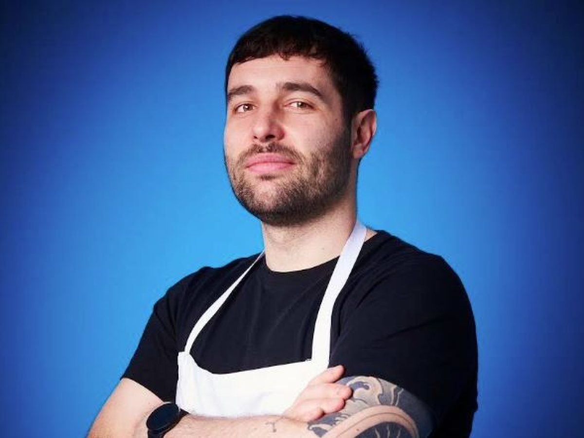 Από τις αλάνες του Ματιού, σεφ στο Παρίσι