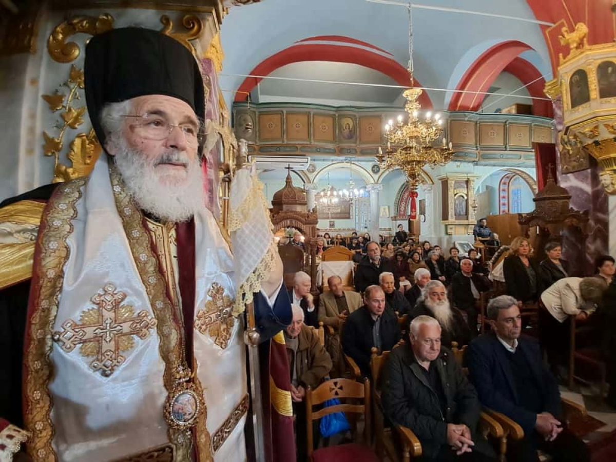 Από τον Αρχιερατικό Εσπερινό της Ζωοδόχου Πηγής στον Ιερό Ναό της Καλαμιώτισσας στην Κάλυμνο (video)