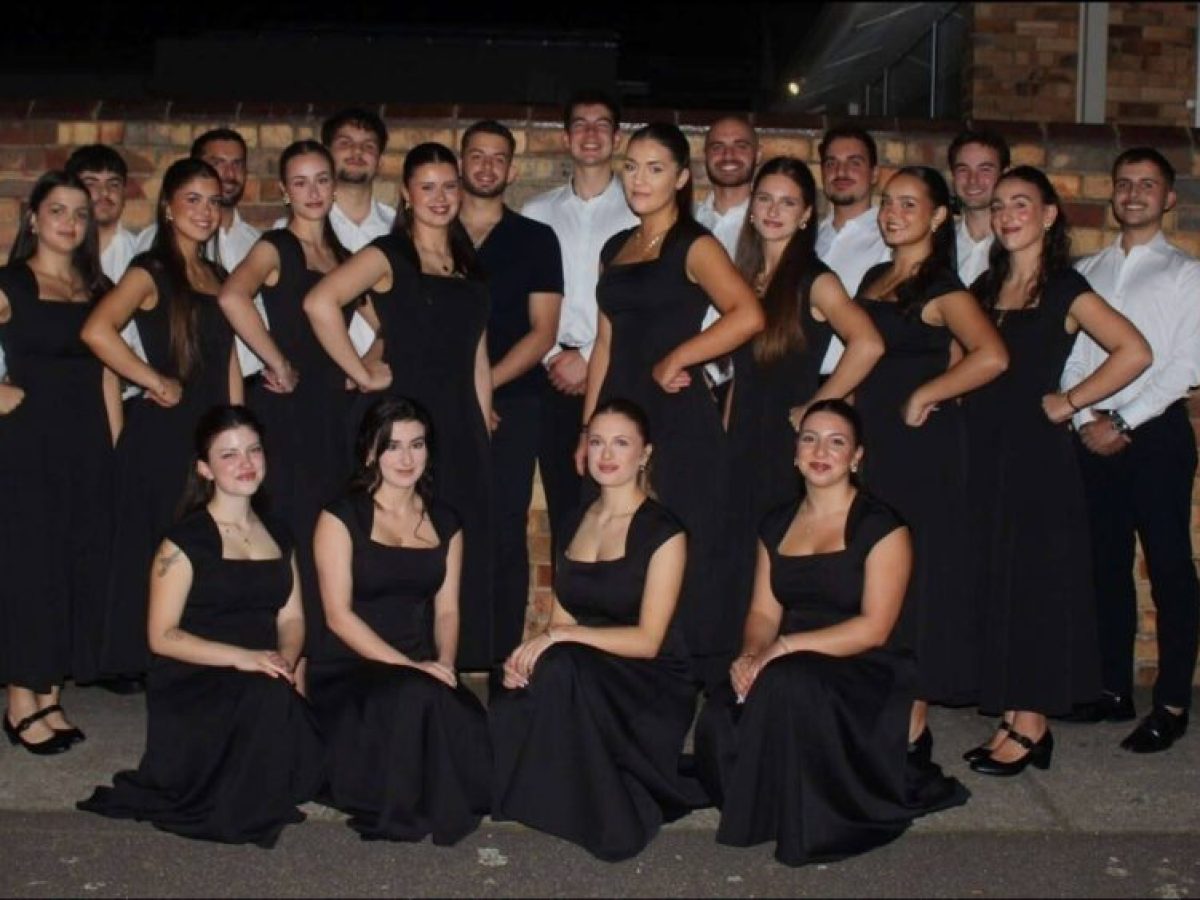 Αποθέωση για την μουσικοχορευτική εκδήλωση της «Δωδώνης» (Φωτογραφίες)