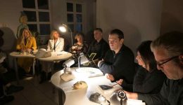 Αsfiktika-gemati-i-vivliothiki-n