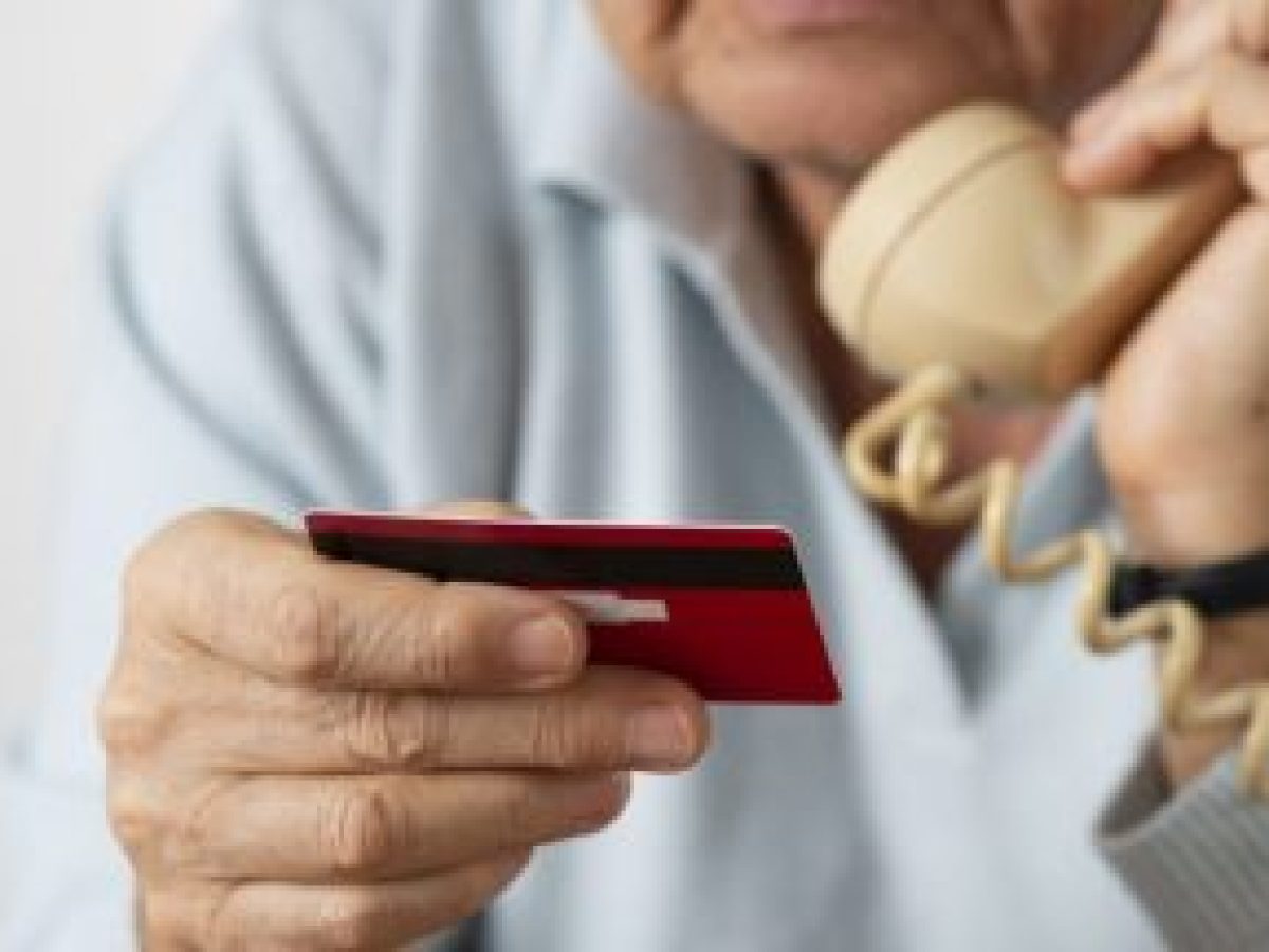 Αστυνομική Διεύθυνση ΑΜΘ: ενημέρωση για τους τρόπους εξαπάτησης των επιτήδειων κατά τη διάρκεια του Πάσχα